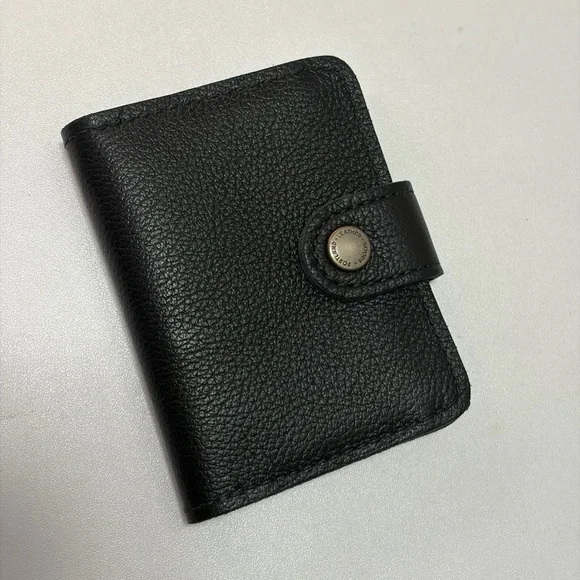 Portland Leather Black Pebbled Mini Bi-Fold Wallet - Picture 4 of 6